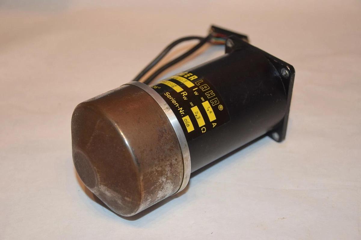 Used BERGER LAHR 12462015000 RDM 569/50 1.4A 2.3Ω STEPPER MOTOR