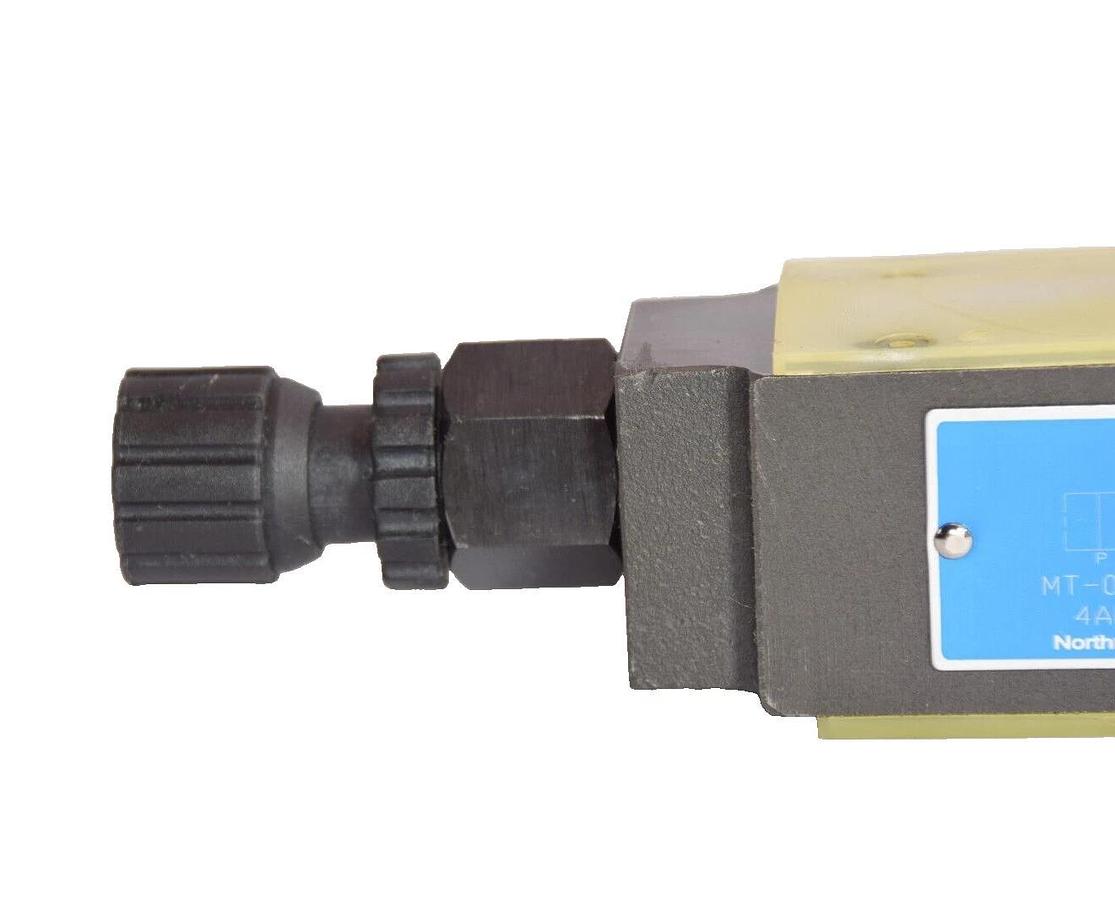 Northman Solenoid Valve MT-02W-K-30 MT02WK30 4A023252  *NOS*