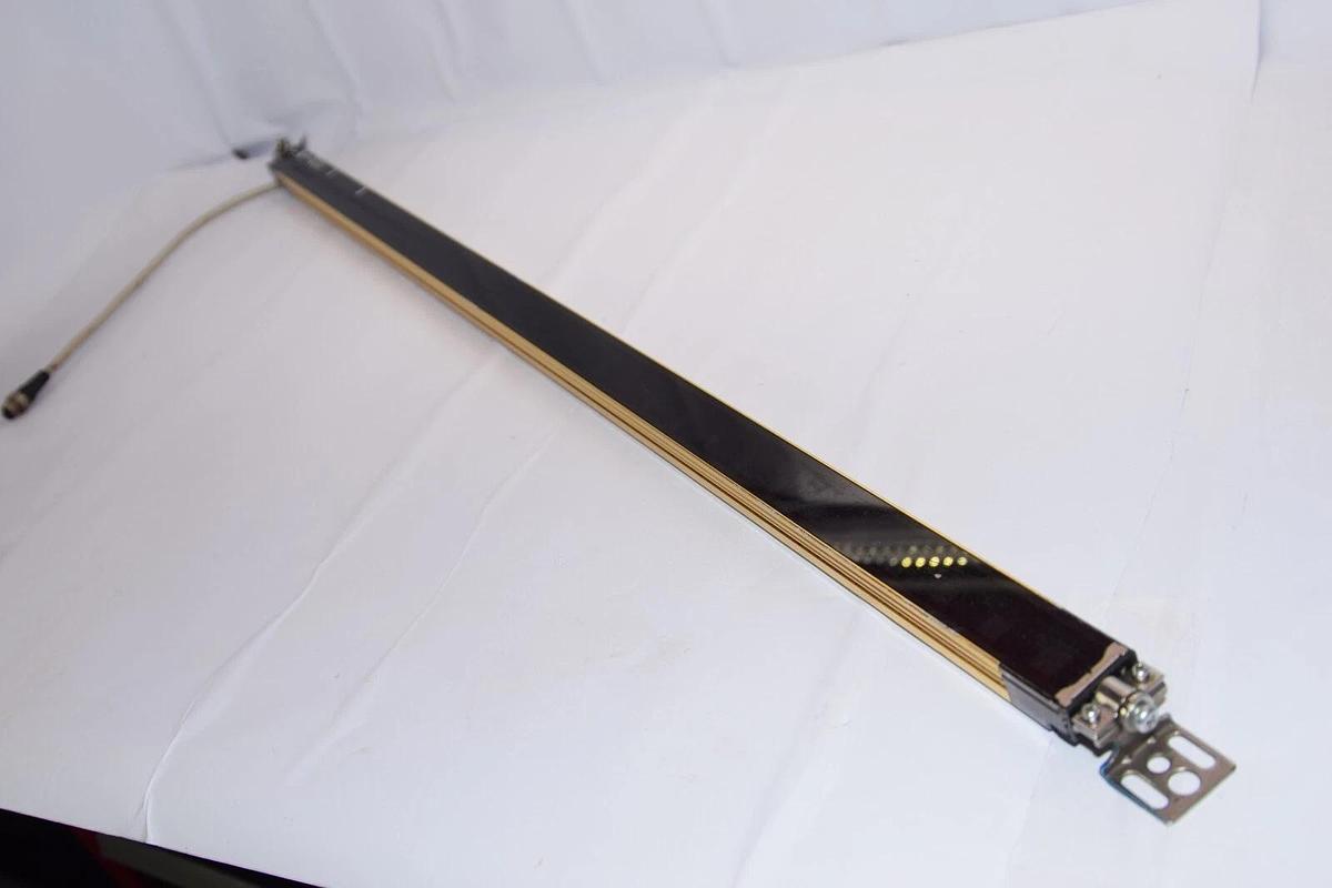 Used Omron F3SJ-A0845P30-L-S Type 4 Safety Light Curtain