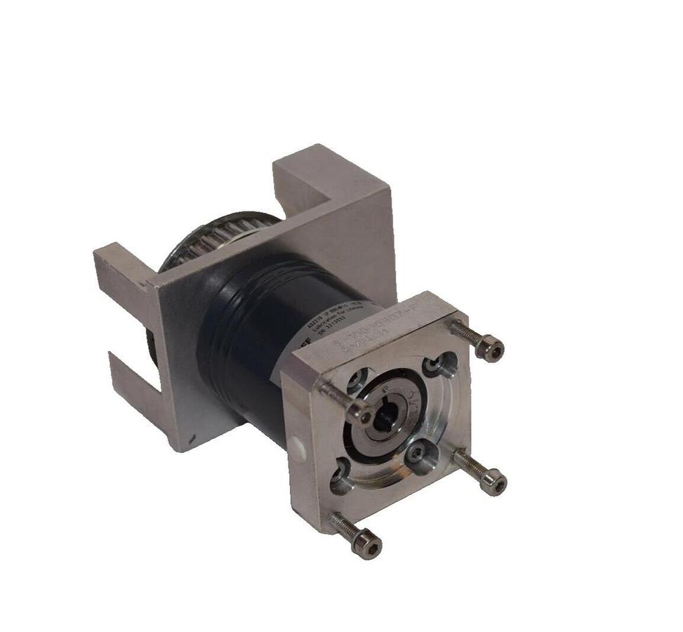 Used BECKHOFF AG2210 LP 050S-MF1-5-1B1-3S , S-10000807-F , AM3022-0C00-0000 Gearhead