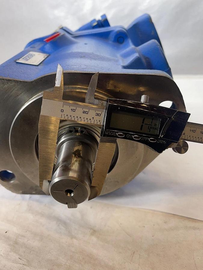 Used Vickers PVB20-LSFW-20-CM-11 LH ROTATION  20 GPM Hydraulic Piston Pump "Rebuilt"