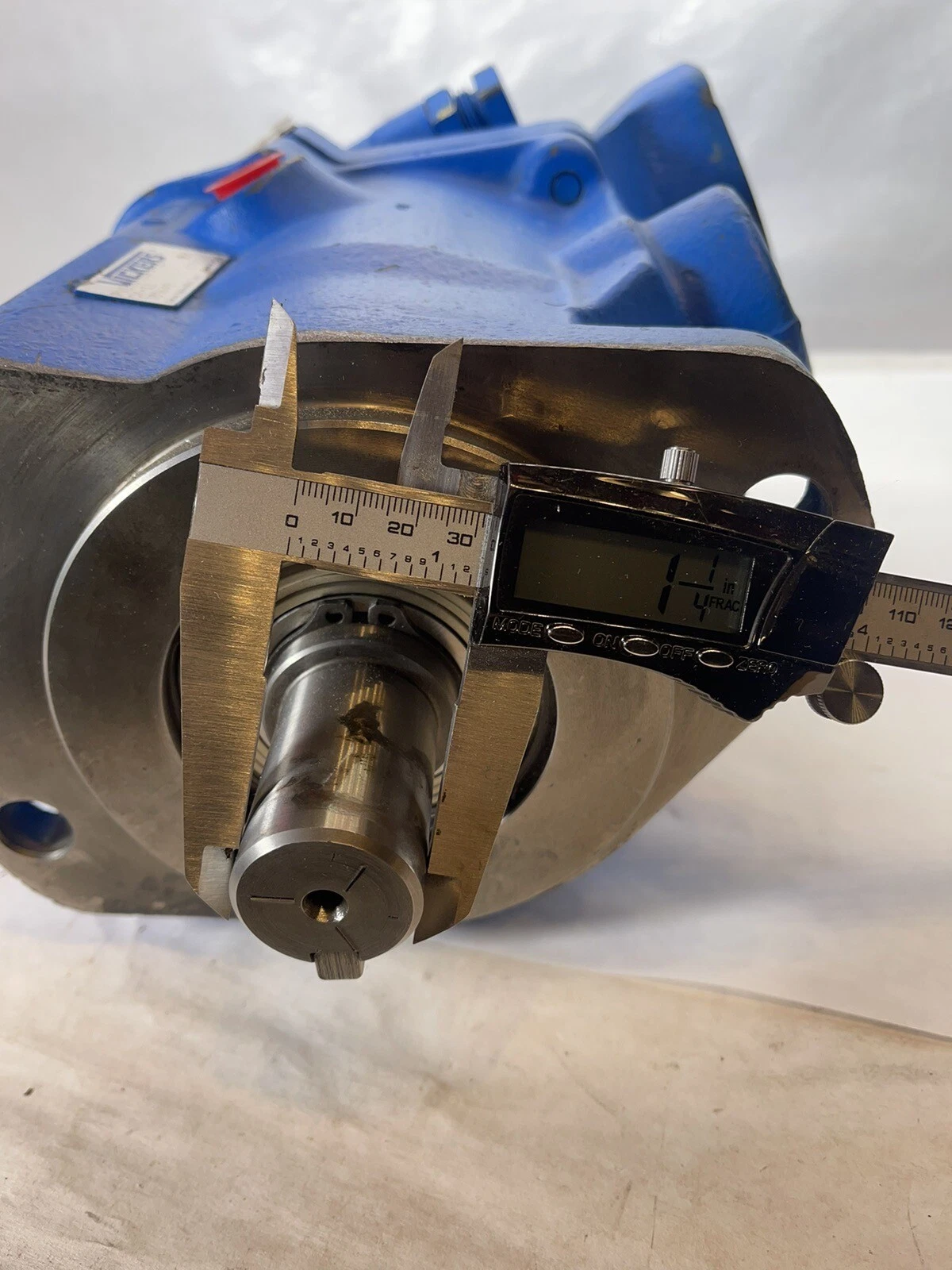 Used Vickers PVB20-LSFW-20-CM-11 LH ROTATION 20 GPM Hydraulic Piston Pump "Rebuilt"