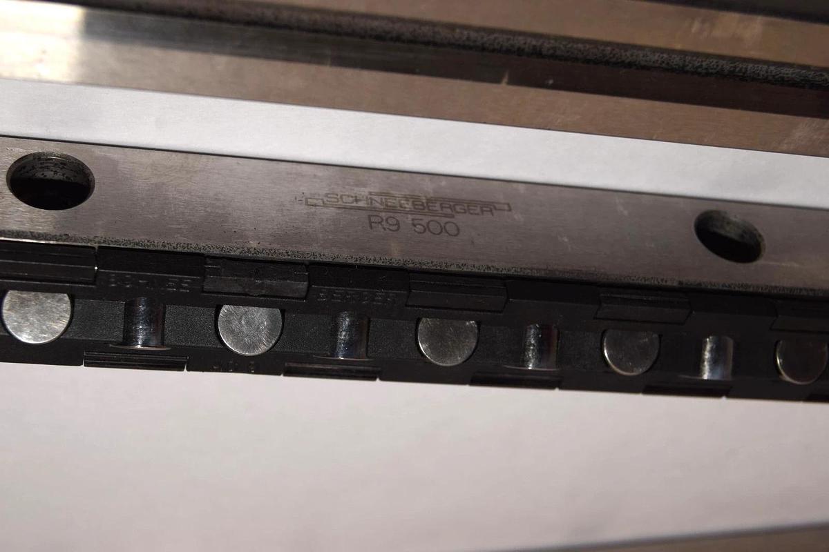 Schneeberger R9-500 Cross Roller Linear Guideway (New)