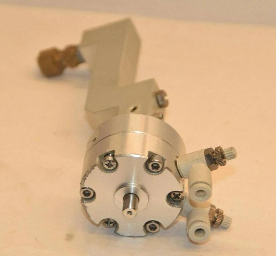 Used SMC CDRB2BW20-90S-T79 CDRB2BW2090ST79 0.7MPa Rotary Actuator Vane