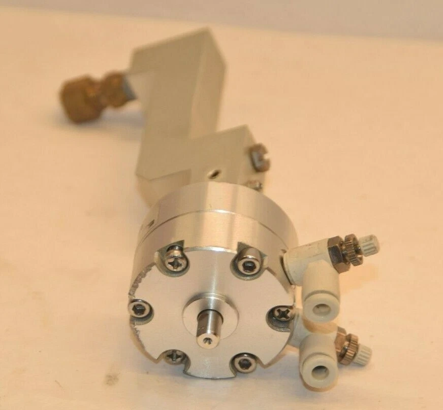 Used SMC CDRB2BW20-90S-T79 CDRB2BW2090ST79 0.7MPa Rotary Actuator Vane
