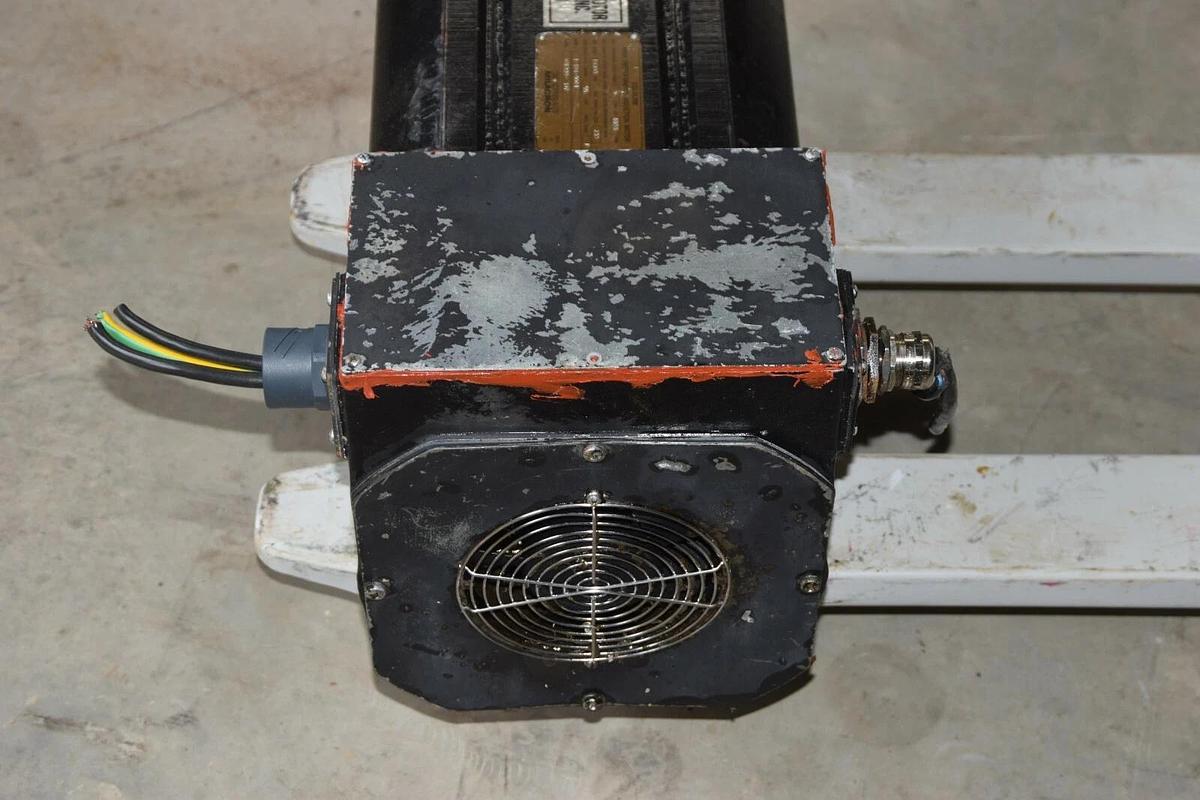 Used Cincinnati Goldline induction Servo Motor 1-604-0001 , 9 KW 6000 RPM 230V 55A