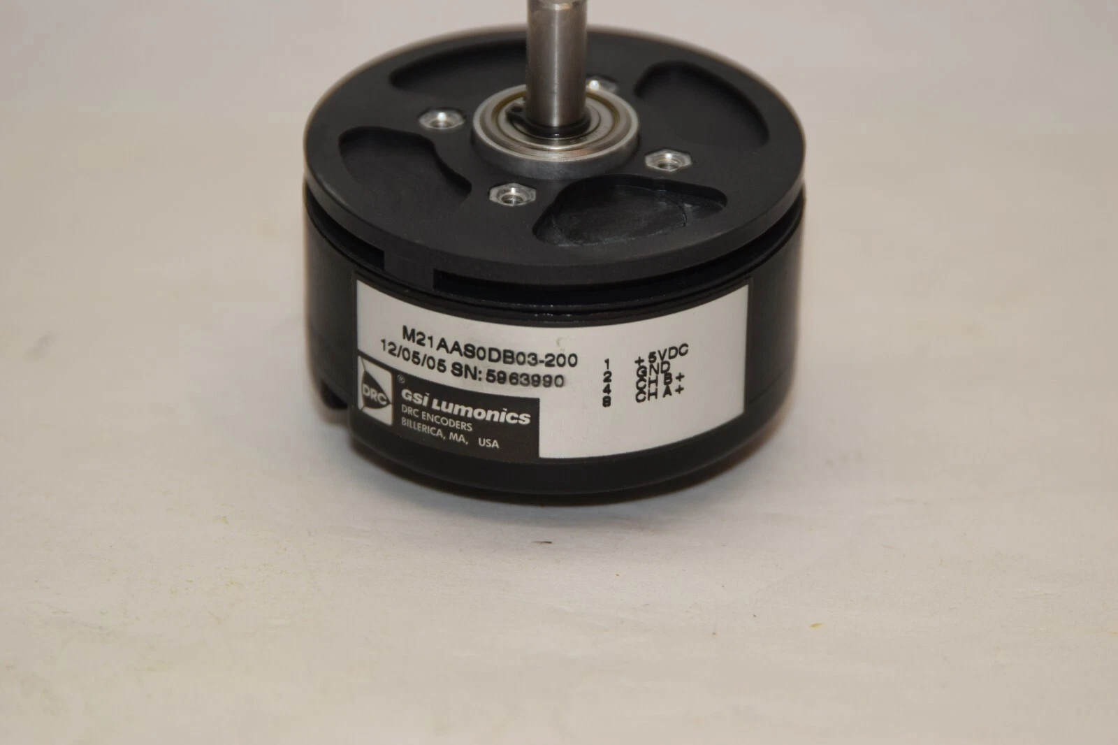 Used DRC DYNAMICS RESEARCH CORP. M21AAS0DB03-200 M21AAS0DB03200 Encoder