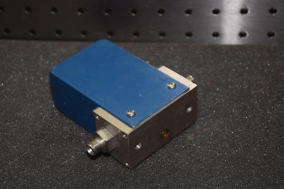 Used MATHESON 8102-1452-FM GAS PRODUCTS MASS FLOW TRANSDUCER 0-500 SCCM