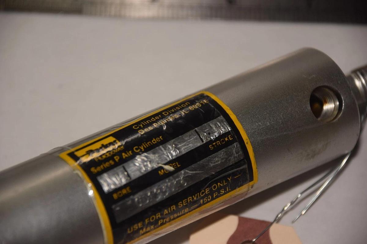 PARKER CD135016 2.5" STROKE 3/8" BORE SINGLE ACTION CYLINDER NEW