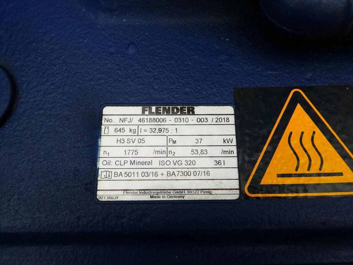 Used Flender flat Gearbox NFJ/46188006-0310-003/2018 H3 SV 05 37kW I= 32,975:1 (New)