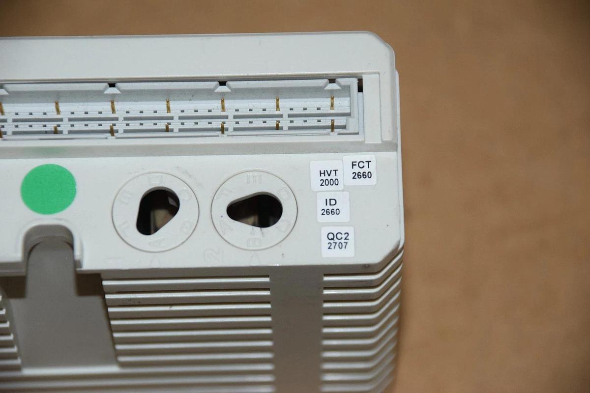 Used ABB BAILEY CONTROLS INPUT MODULE DIGITAL 8ch 120V ac/dc DI820 D1820