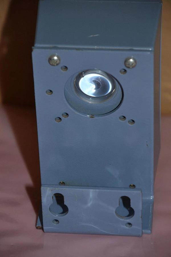 Used TRUTZSCHLER PHOTOELECTRIC EYE E 017 9 494-14.330.000 AA 9494-14.330.000AA