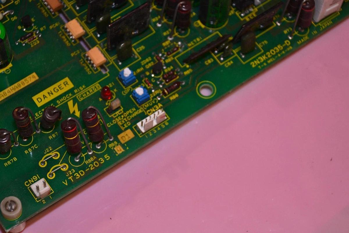 Used TOSHBIA CIRCUIT BOARD VT3D-2035 VT3D 2035 VT3D2035 2N3K2035-D