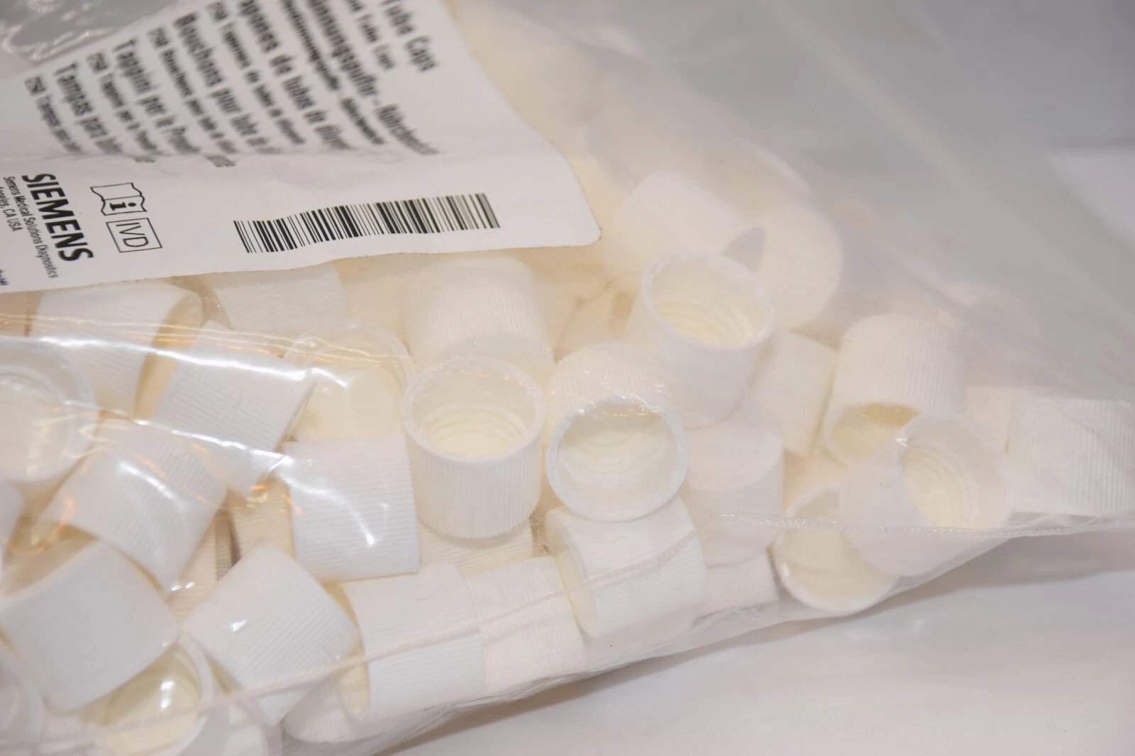 (NEW - Lot of 500) SIEMENS MEDICAL SOLUTIONS L2ZC , 90903 Diluent Tube Caps