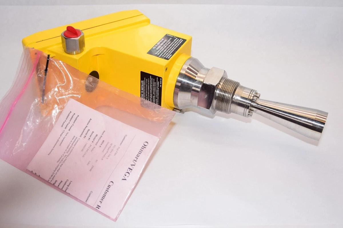 VEGA Radar Level Sensor PULS42.CUD PS42.CUD PULS42-CUD PS 42.CUD (Refurb)