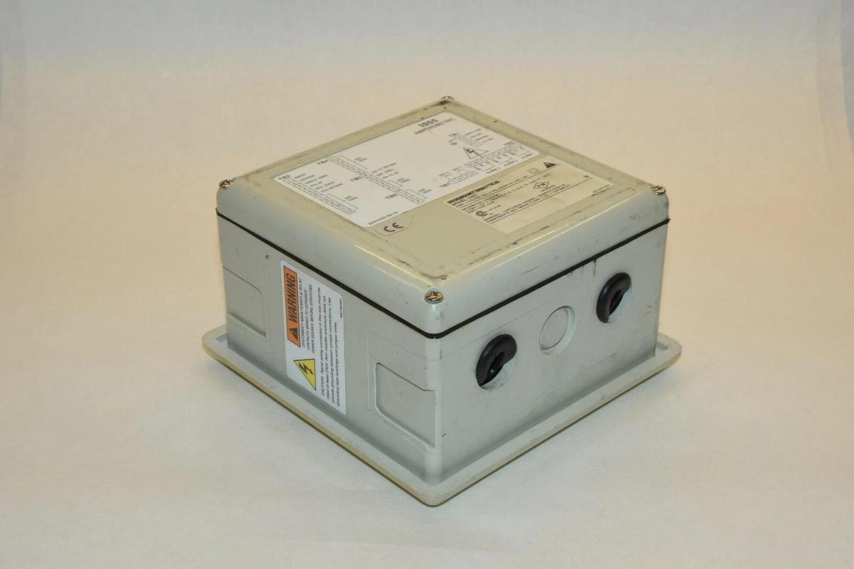 Used ROSEMOUNT ANALYTICAL 1055-01-10-25 105 01 10 25 1055011025 230 VAC 8 WATTS
