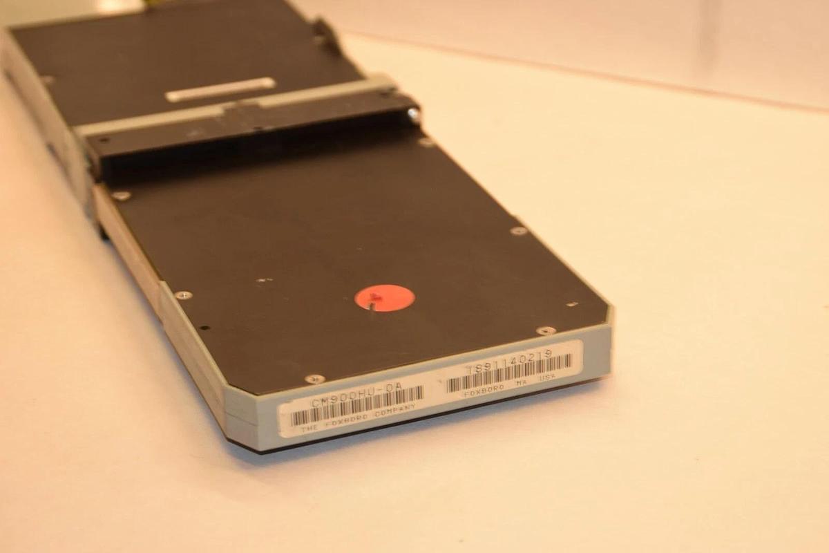 Used FOXBORO CM900HU-0A CM900HU0A CM900HU-OA 1891140219 Input/Output Module