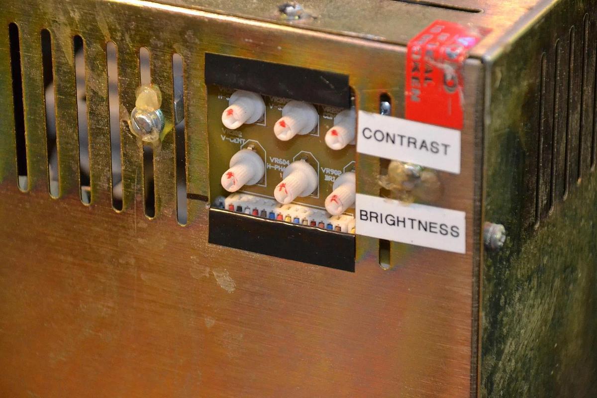 Used Eaton IDT PanelMate CRT Module 91-00992-02 w/ Controller 92-00605-02 110/230v