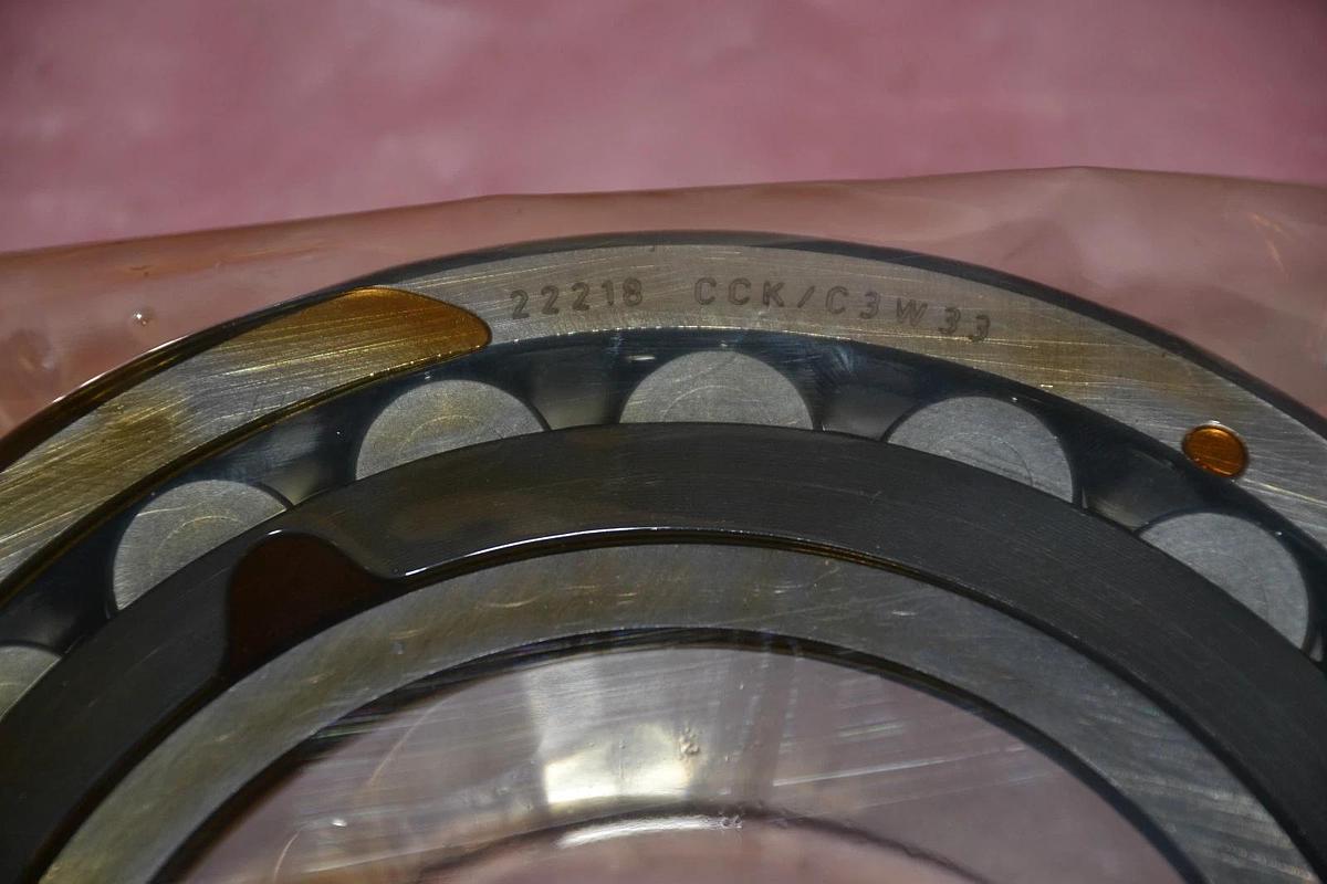 SKF BEARING 22218 CCK/C3W33 22218CCK/C3W33 CCK C3W33 NEW