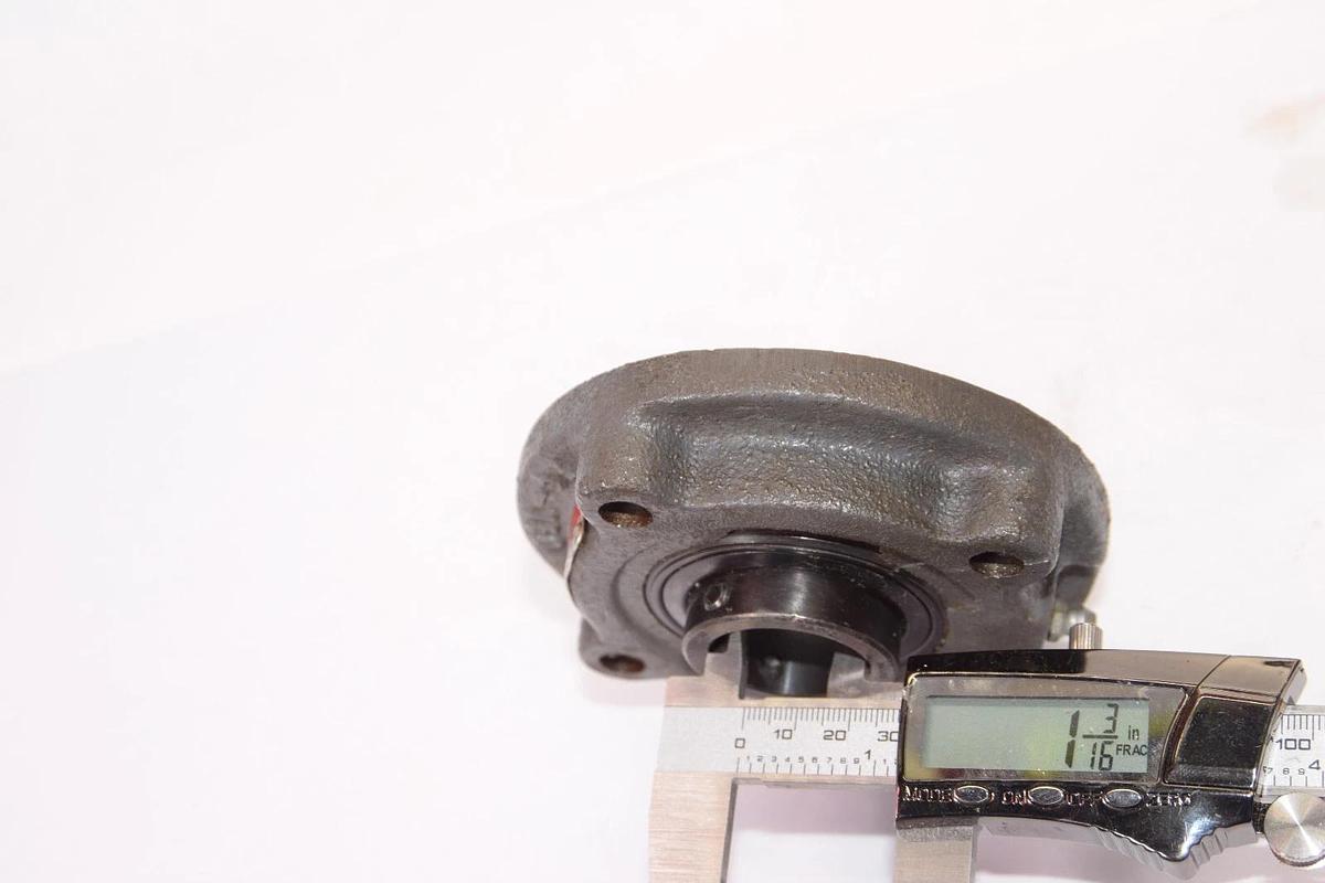 (NEW) SEALMASTER SFC19 1-3/16" Bore 4 Bolt Flanged Mount Bearing