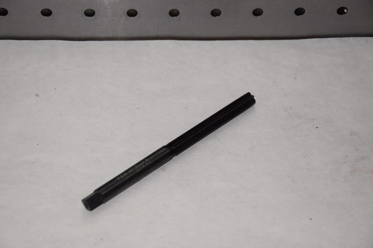 P&W 11/32" F-2 HS-33 STRAIGHT FLUTE HAND REAMER NEW