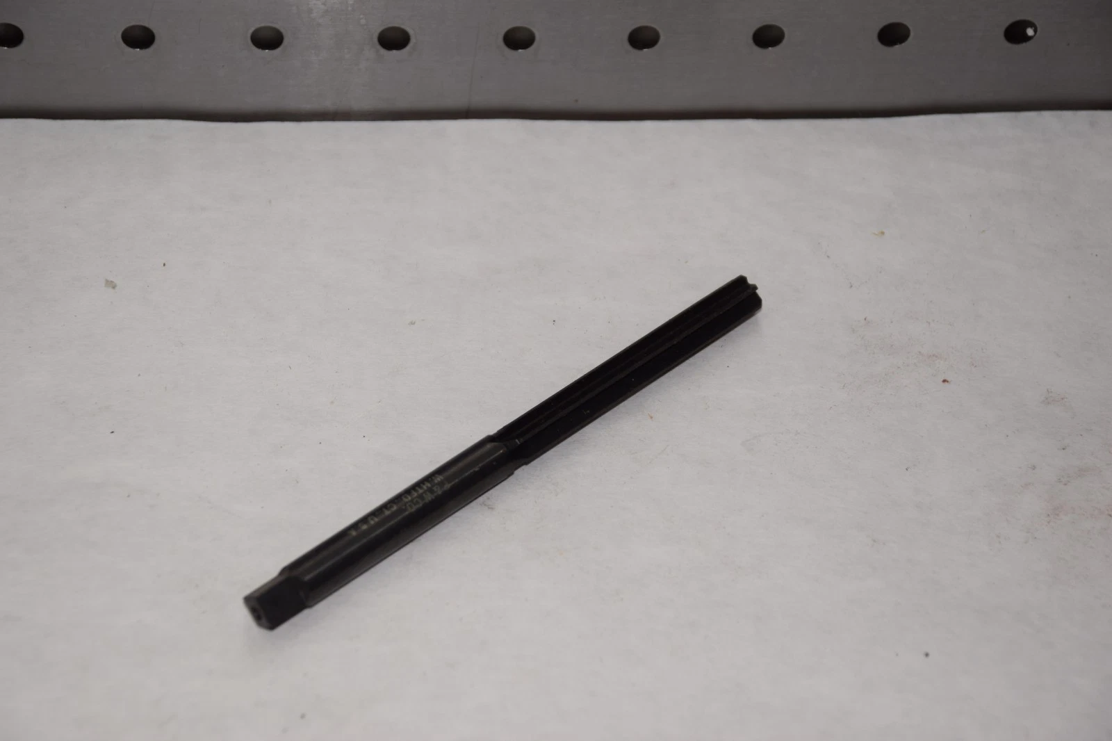 P&W 11/32" F-2 HS-33 STRAIGHT FLUTE HAND REAMER NEW