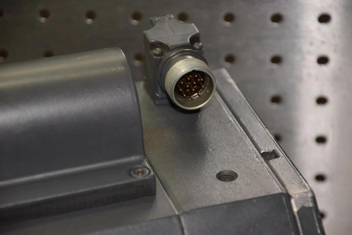 Used SIEMENS 1FT6082-8AF71-3THO 1FT6082-8AF71-3TH0 Brushless Servo Motor