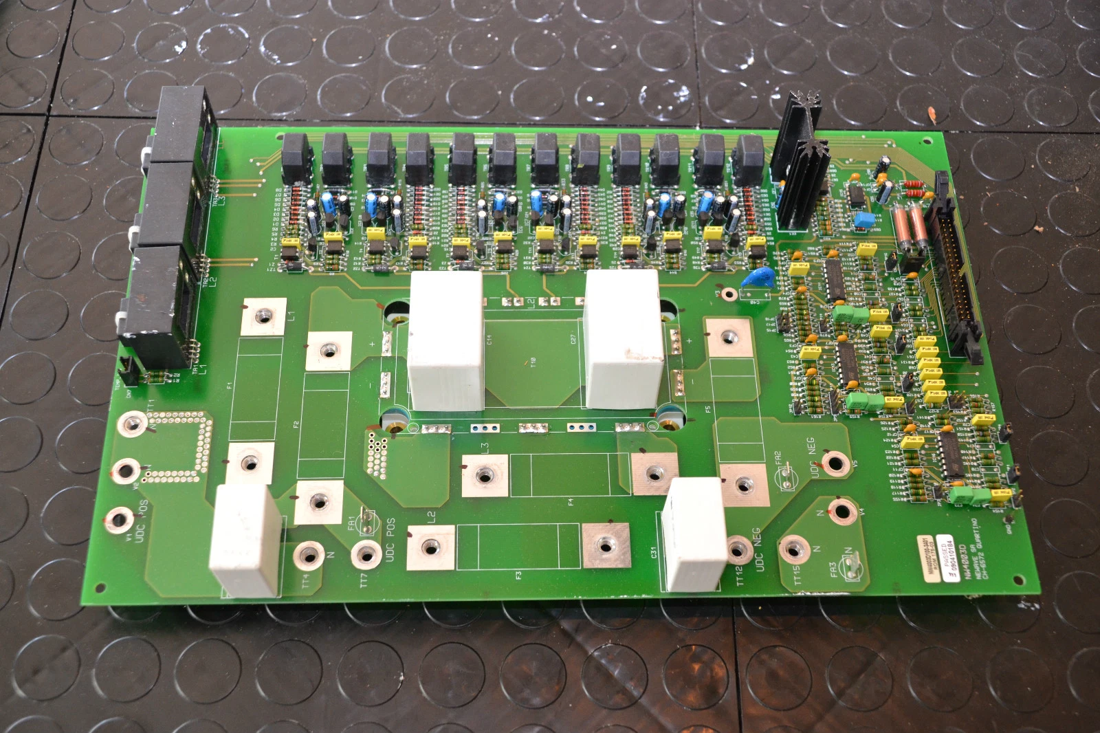 Used NEWAVE SA POWERWARE EXIDE CIRCUIT BOARD CARD NW4003D NW4003D100-3401