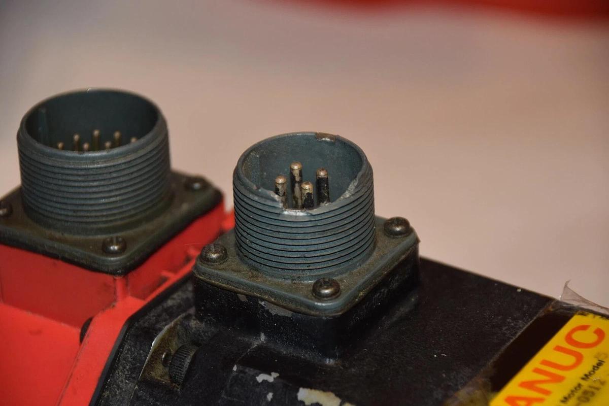 Used FANUC A06B-0512-B001 AC SERVO MOTOR, CODER A860-0304-T111 2000P