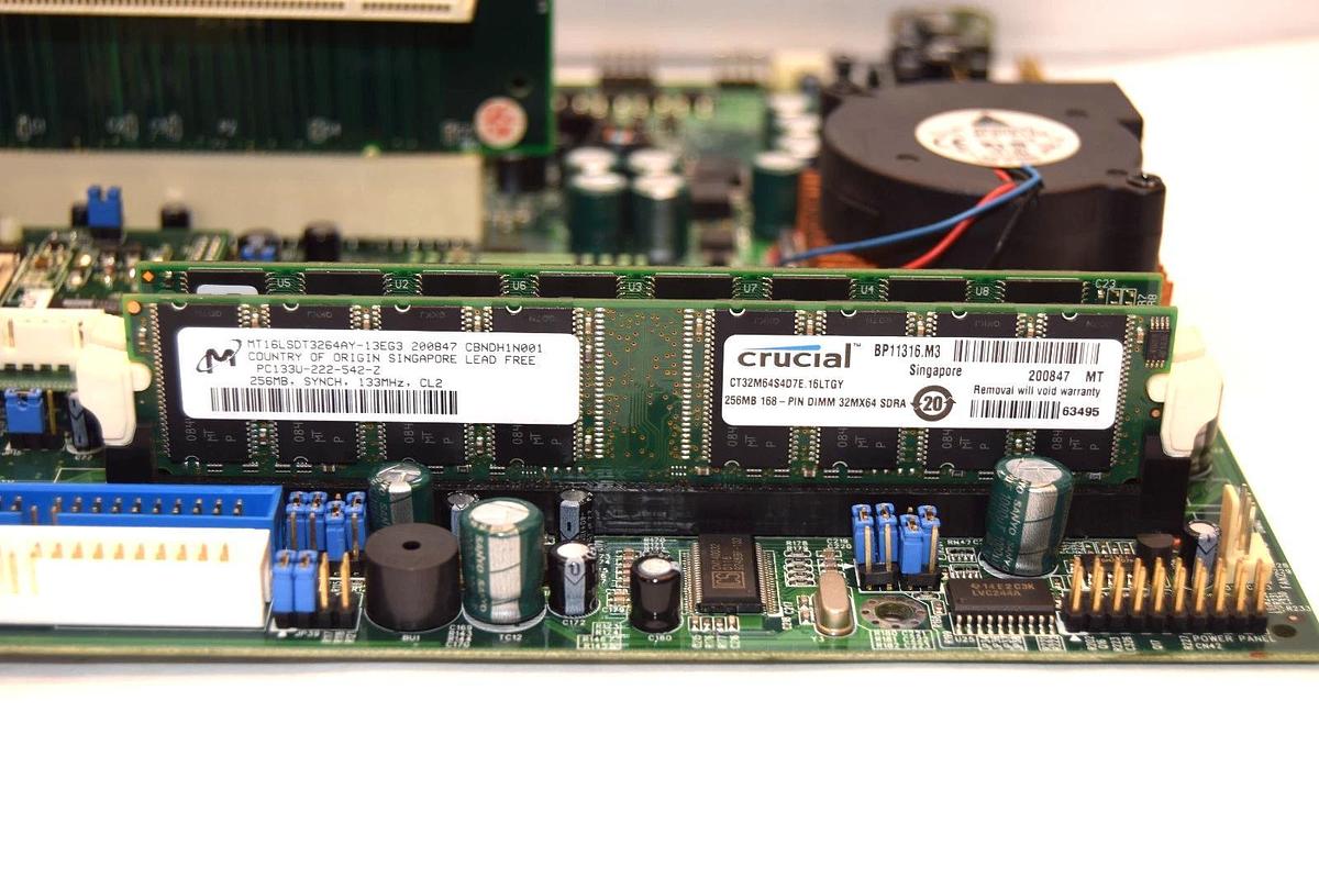 Used IEI POS-370-XY + C020088123 + BP1136.M3 + PC133U-222-542-Z Circuit Board