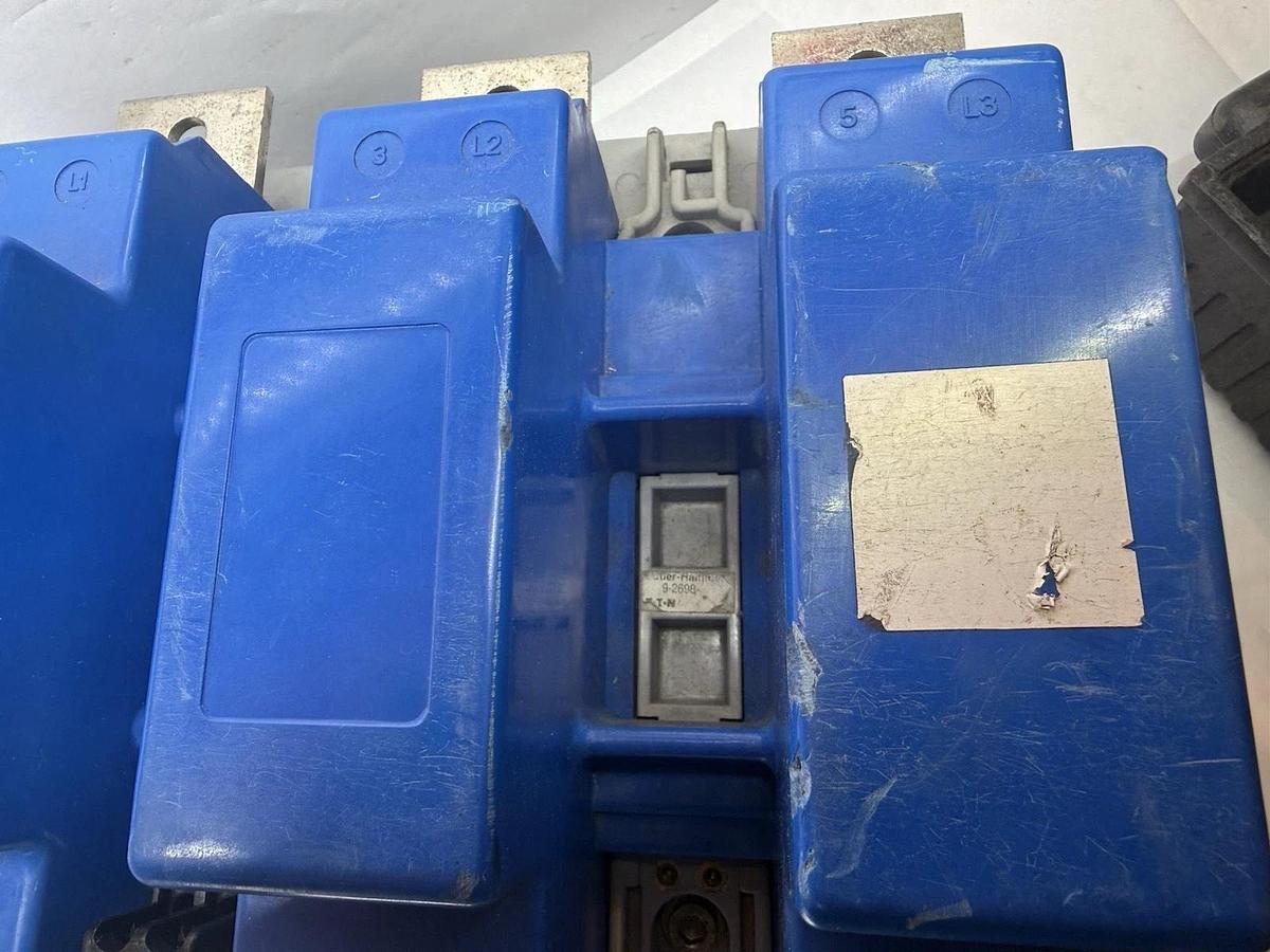 Refurbished Cutler-Hammer EATON Size Sz 6 Contactor 10-5822, Ser C1,  700A 600V-AC, 18690