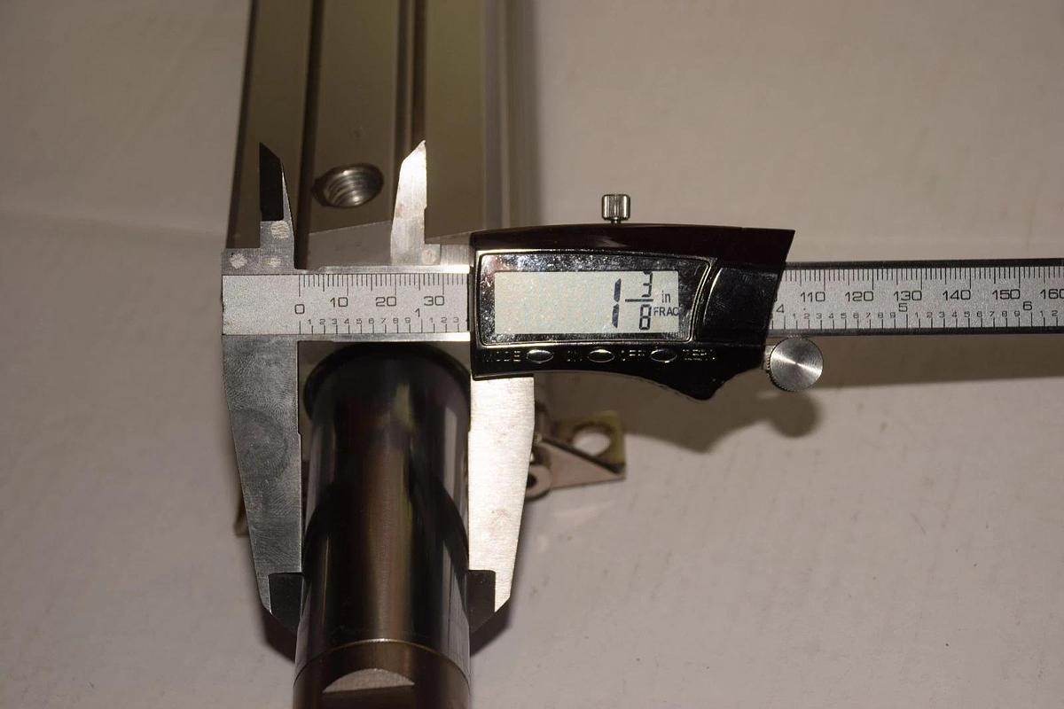 Used SMC RZQL50TN-175-80 RZQL50TN17580 145psi 1-3/8" 4" STROKE AIR CYLINDER