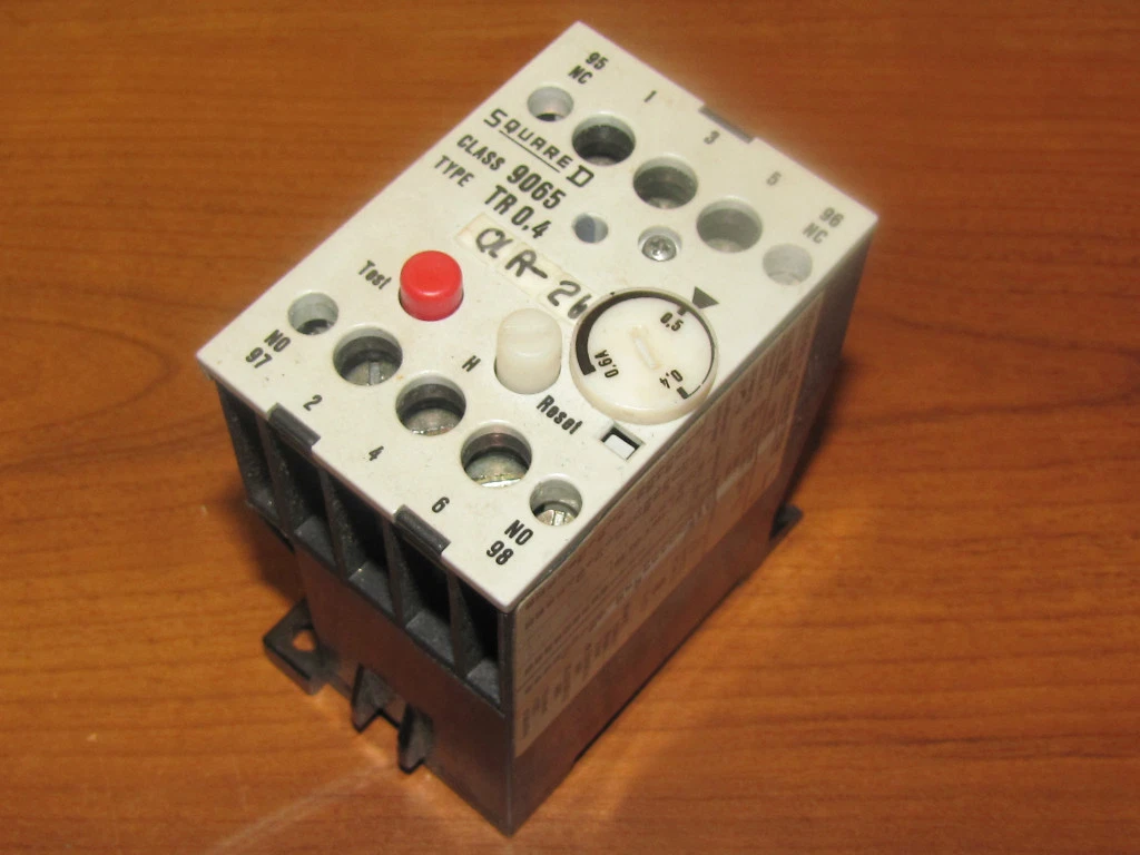Used Square D 9065 TR0.4 9065TR0.4 9065TR Contactor
