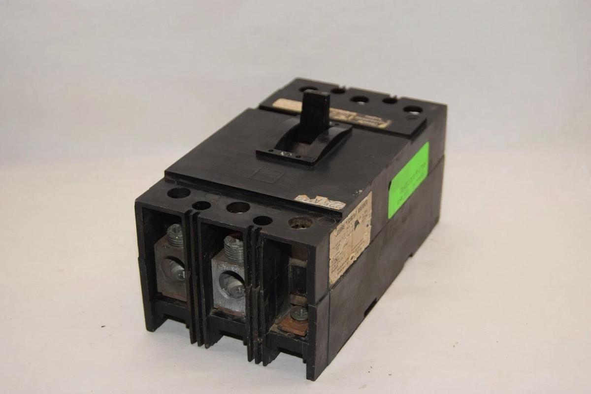 Used SQUARE D KAL362251021 225A 225 Amp 225 A 3P 600VCircuit Breaker *Missing 1 Lug*