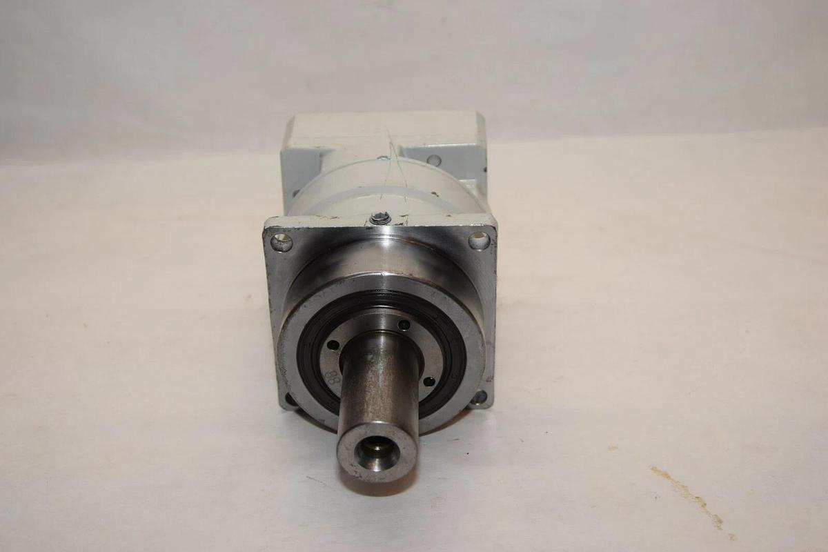 Used ALPHA SP100-MF1-7 SP 100-MF1-7 7:1 Ratio 1-1/4" Shaft Gearhead