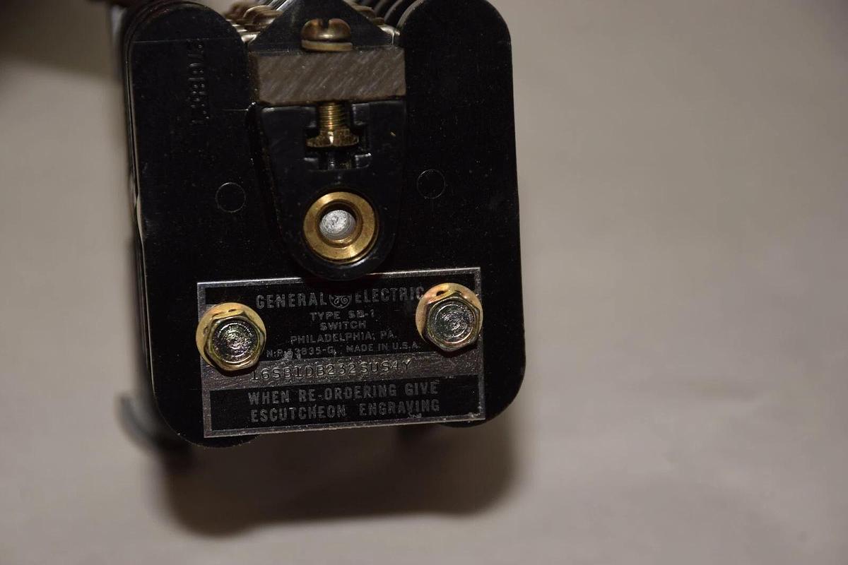 GE General Electric 1 Aux Control Switch 16SB1DB232SUS4Y NEW
