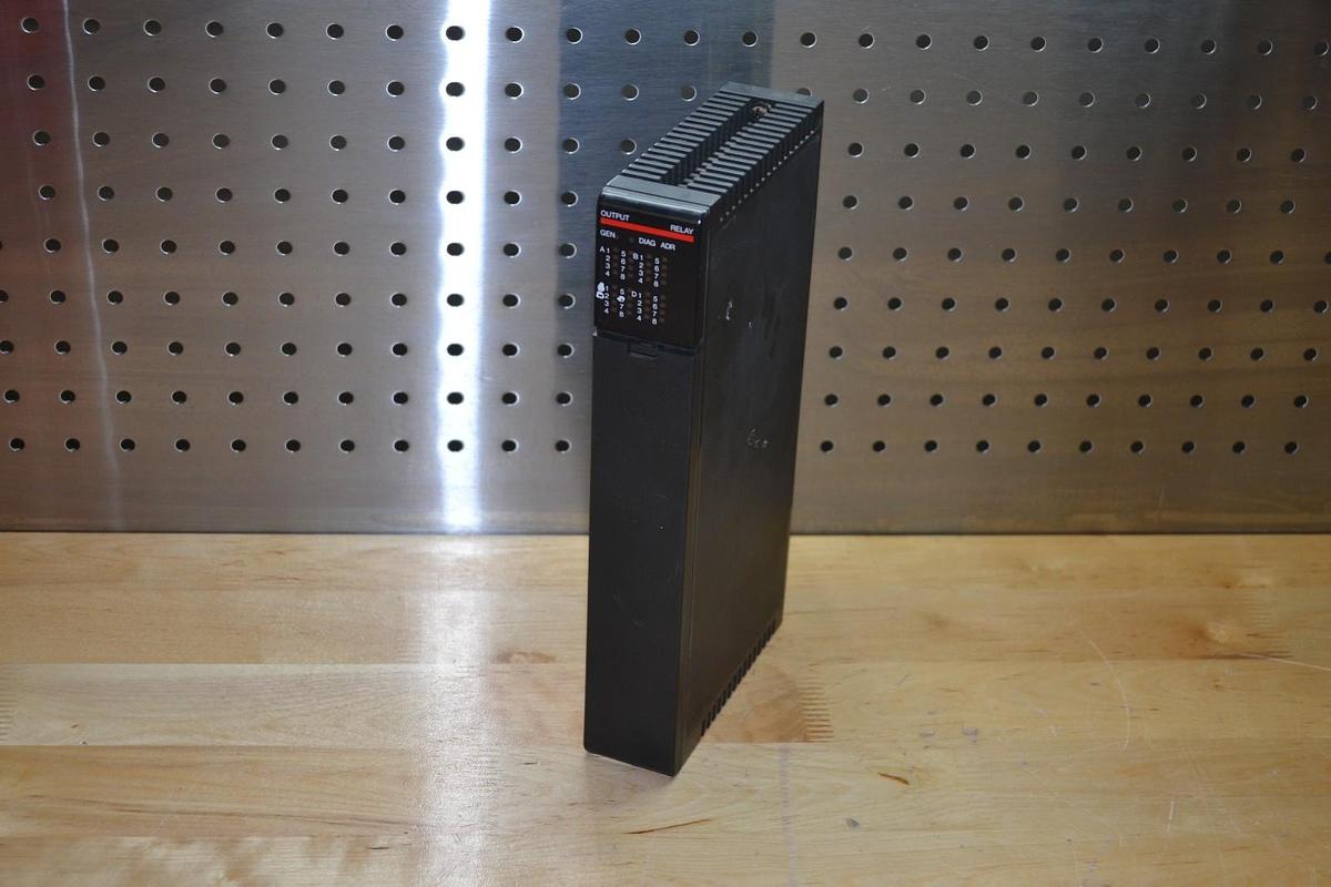 Used GE Fanuc General Electric Relay Output Module IC655MDL581A 32 Circuits