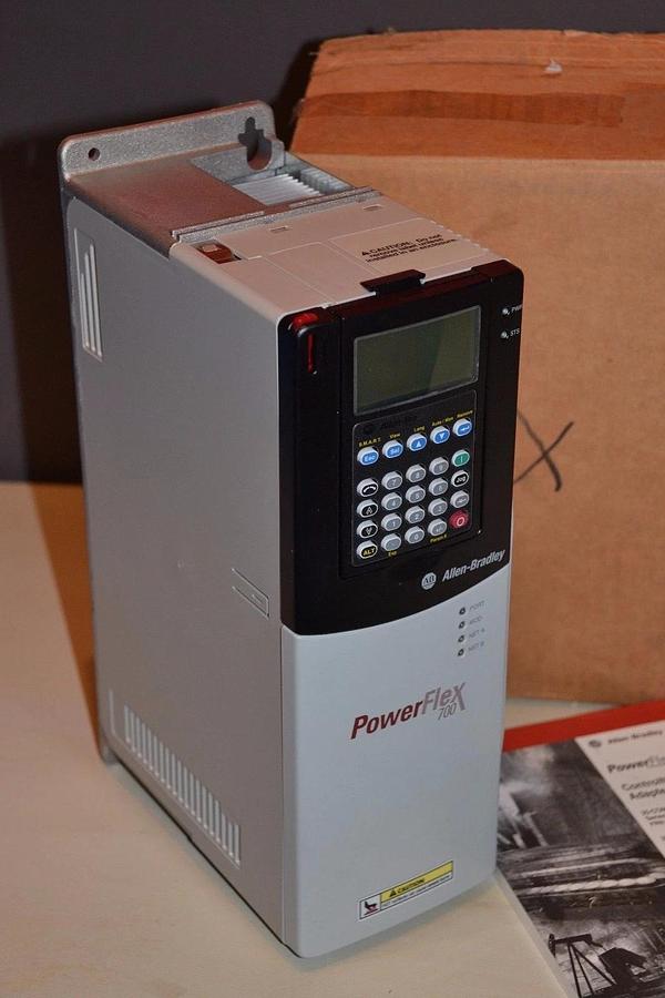 Allen-Bradley PowerFlex 700 1 HP 20BD2P1A3AYNACC0 480 VAC