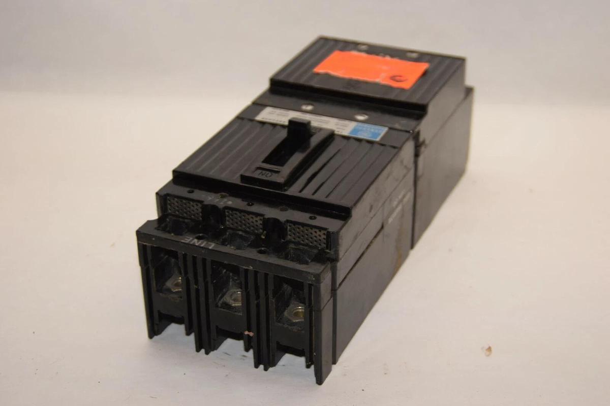 Used GE GENERAL ELECTRIC TB13100AW 100A 100 Amp 100A 600Vac 3P Circuit Breaker