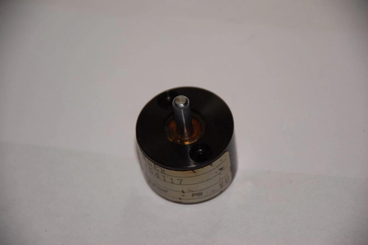 Used SMC CQB12-01-54117 CQB120154117 CQB12-5T CQB125T 9.9kgf/cm2 AIR CYLINDER