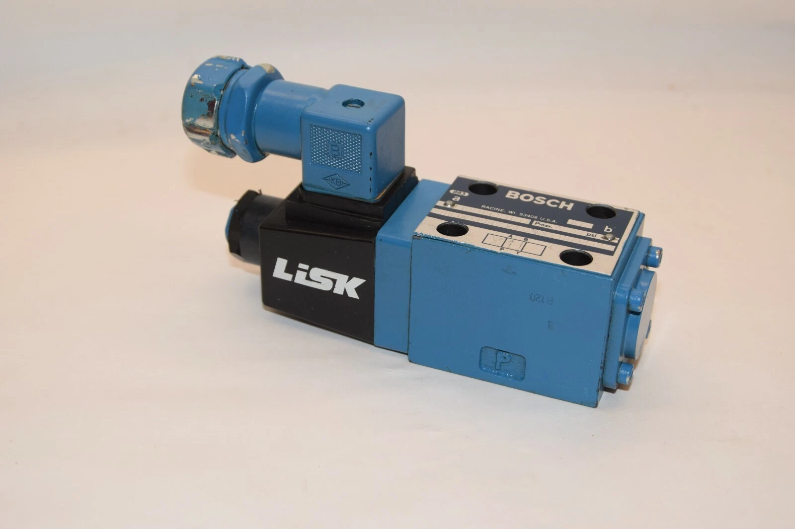 Used BOSCH 081WV06P1V112WS115/60B0 Solenoid Valve 4600psi 0810091077