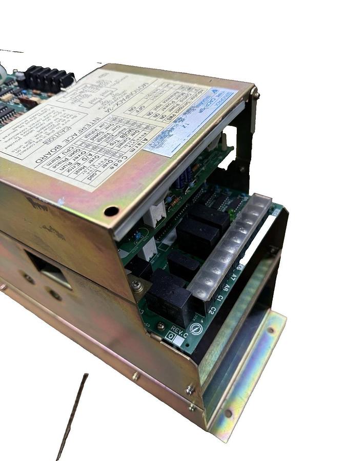 Used Yaskawa Drive ServoPack CACR-SR06TZ0SM CACR-SR06TZ6SM-E  .60kw .80HP