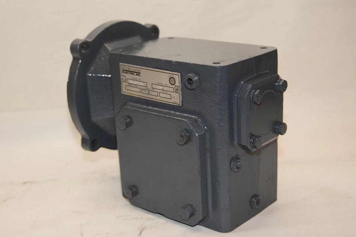 (NEW) STERLING ELEC. 206BQ010142 10:1 1" Shaft Gear Box / Speed Reducer