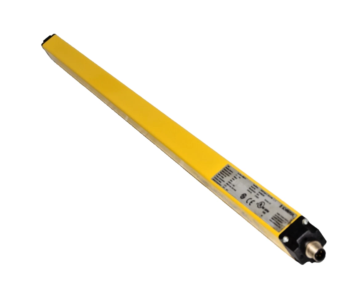 Schmersal Safety Light Curtain SLC440-E-0650-14 Emitter 24VDC (New)