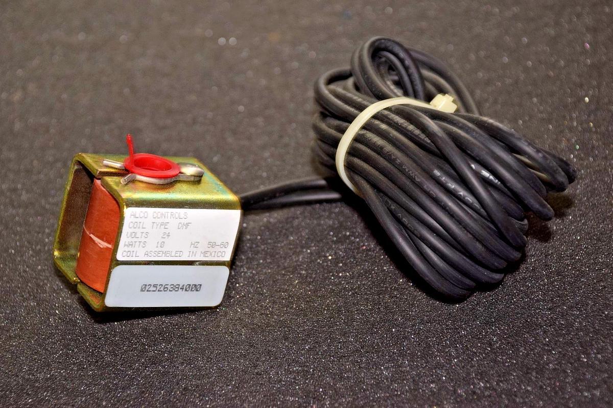 ALCO JOHNSON CONTROLS Coil Type DMF 02526384000  24vac 10w x-25890-71108 NEW