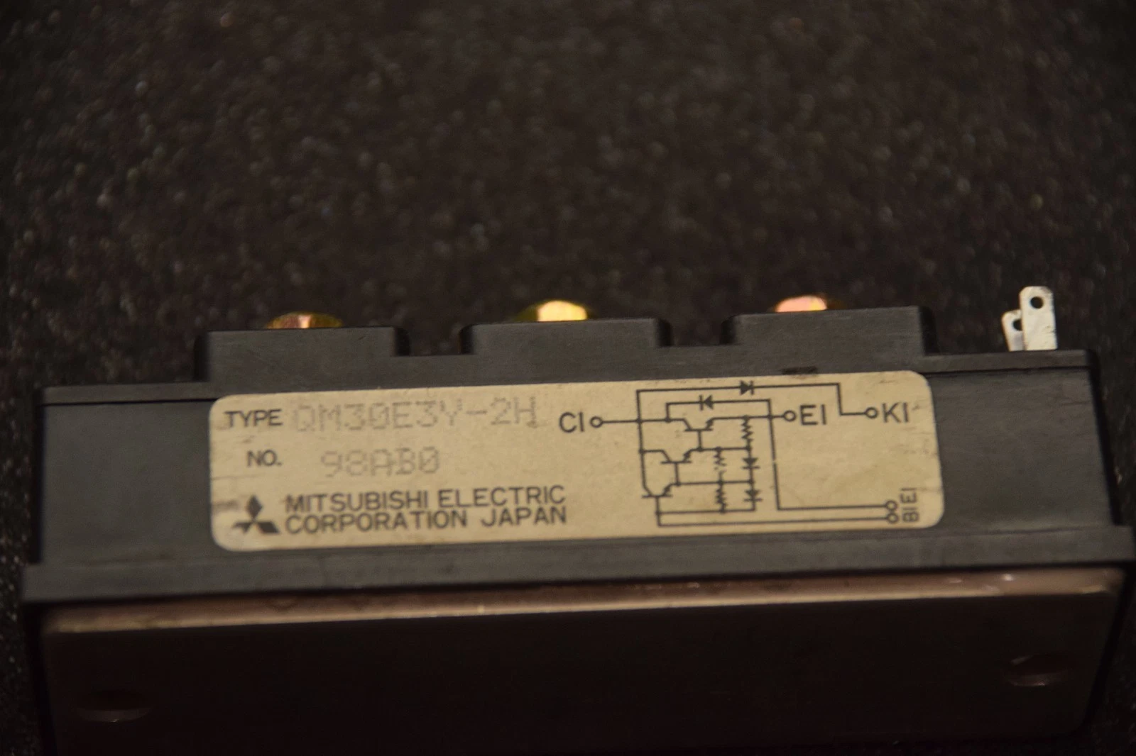 MITSUBISHI ELECTRIC QM30E3Y-2H QM30E3Y2H MODULE NEW