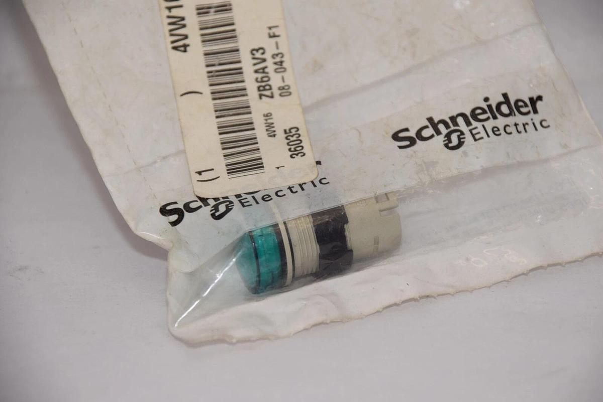 (NEW) TELEMECANIQUE ZB6AV3 Pilot Light Head , Green