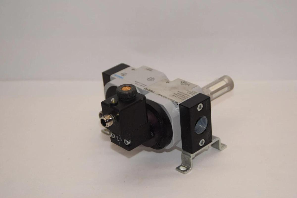 Used FESTO HEE-D-MIDI-24-M12-VW-SA 539915 SA-219181 On/Off Valve