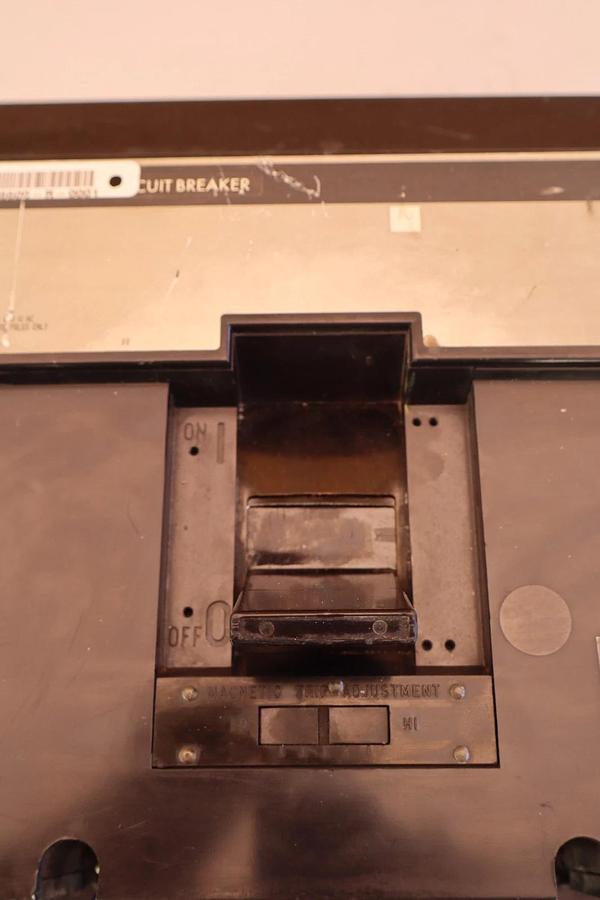 Used Square D 600A Circuit Breaker NA36600 600 Amp Frame 3Pole