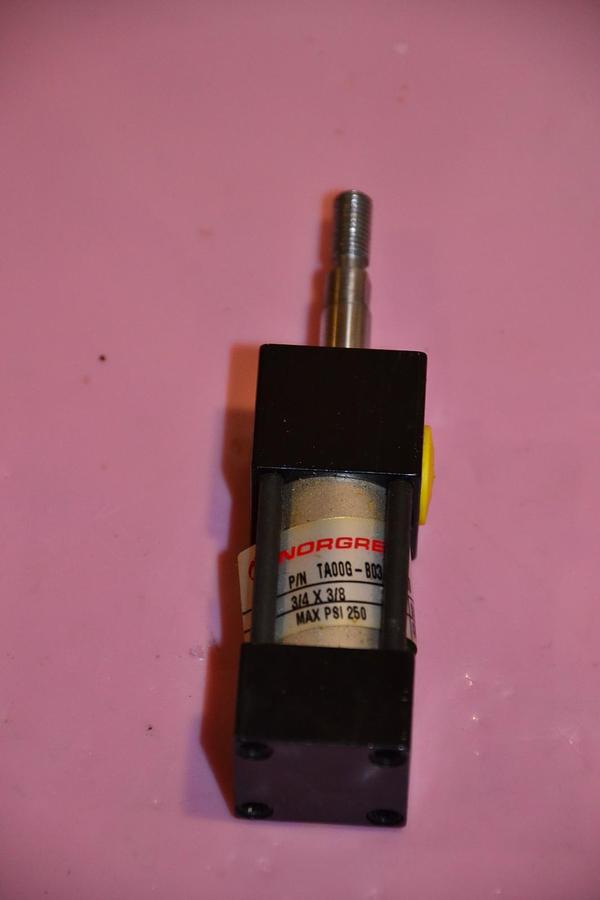 NORGREN PNEUMATIC CYLINDER TA00G-B03-AAA00 3/4 X 3/8 250 PSI NEW
